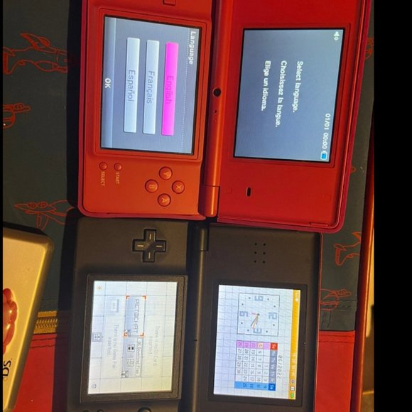 Dsi And Ds Lite With A Huge Lot Of Games